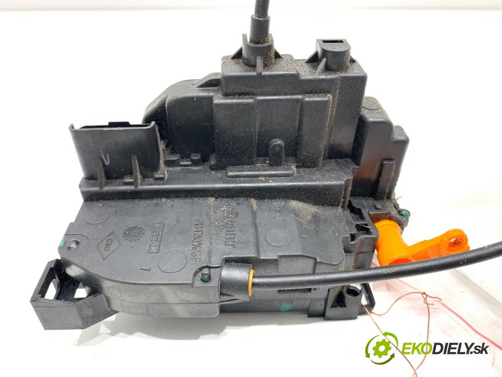RENAULT MASTER III Skrzynia 2019 125 kW 2.3 dCi 170 FWD (FV0L) 2298 zámok dveře levý přední část 805030009R
