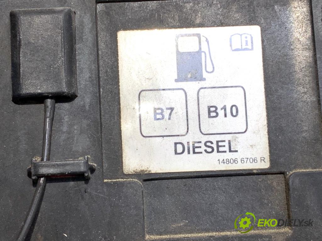 RENAULT MASTER III Skrzynia 2019 125 kW 2.3 dCi 170 FWD (FV0L) 2298 Dvierka nádrže paliva 781200017R (Kľučka dverí ostatné)