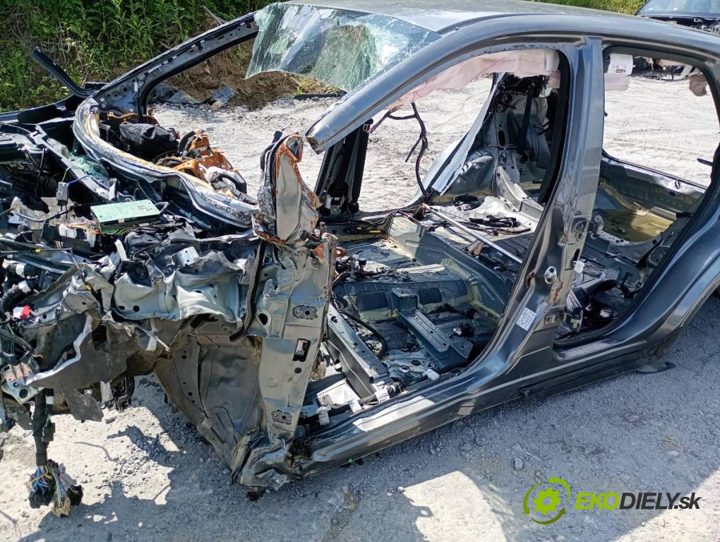 NISSAN QASHQAI J12 SUV 2023 116 kW 1.3 DIG-T Napęd na wszystkie koła 1332 karoséria ČTVRŤÁK: Blatník prah strecha PODŁUŻNICA