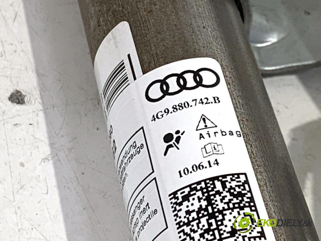 AUDI A6 C7 Kombi 2014 140 kW 2.0 TDI 1968 stropní pravý 4G9880742B