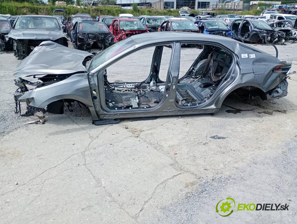 TOYOTA CAMRY sedan 2024 131 kW 2.5 Hybrid (AXVH71_) 2487 karoséria ČTVRŤÁK: Blatník prah strecha PODŁUŻNICA 
