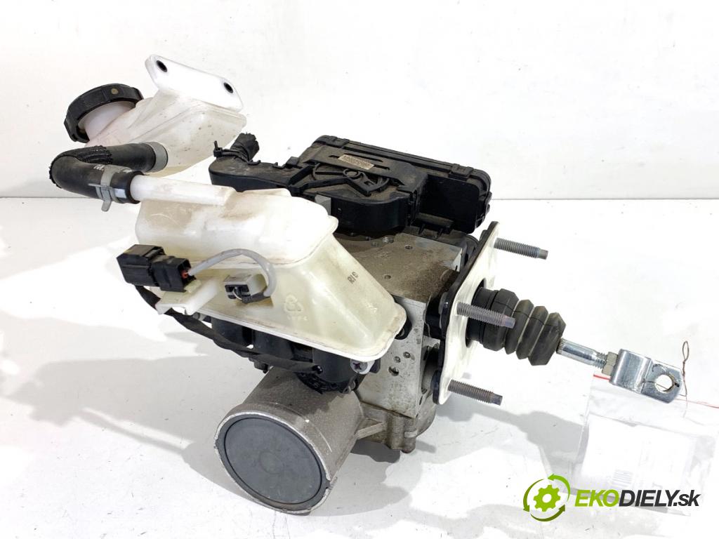 KIA CEED SUV 2022 104 kW 1.6 GDI Hybrid 1580 posilovač bŕzd 58500-CR100