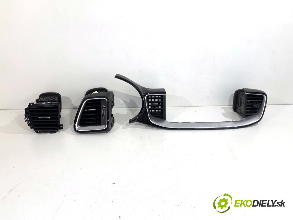 KIA CEED SUV 2022 104 kW 1.6 GDI Hybrid 1580 mří topení přední část 84740-J7AB0 97490-J7000