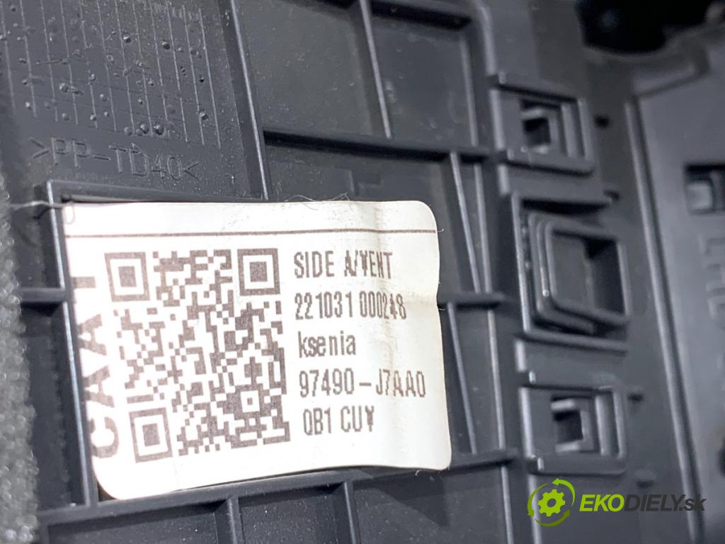 KIA CEED SUV 2022 104 kW 1.6 GDI Hybrid 1580 Mriežky kúrenia predný 84740-J7AB0 97490-J7000