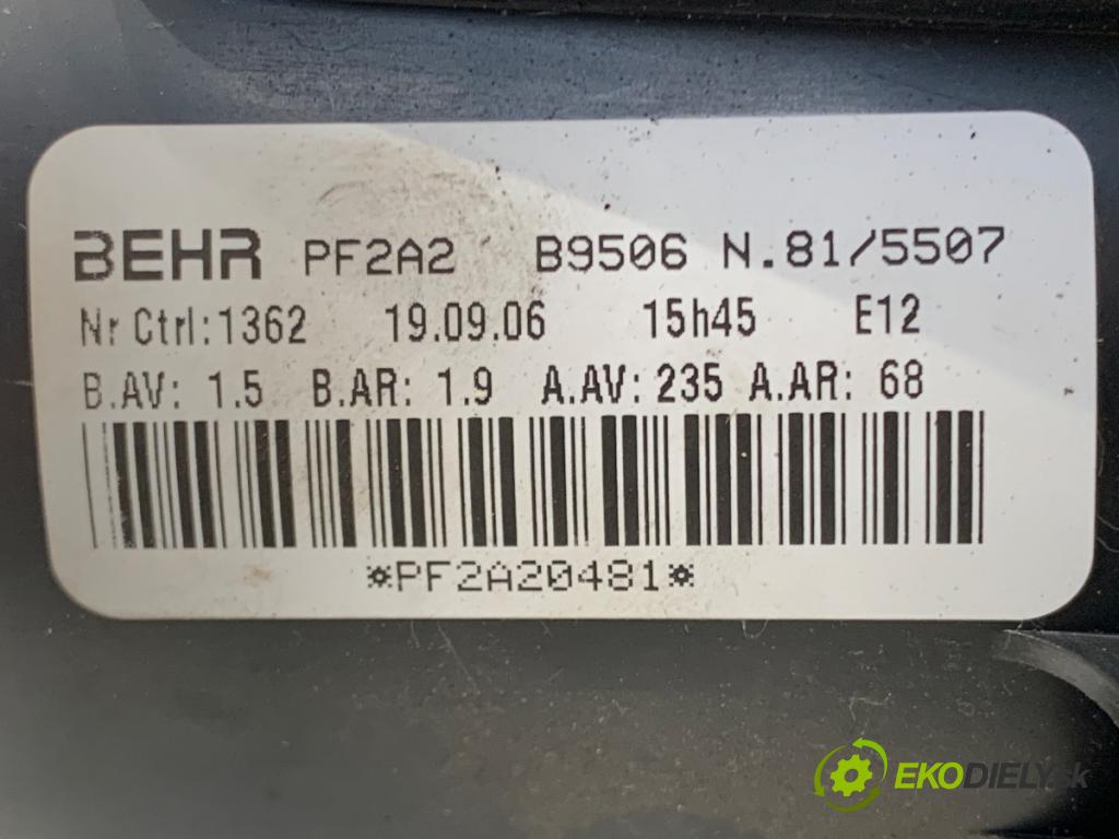 CITROEN C4 I liftback 2006 80 kW 1.6 16V 1587 ventilátor kúrenia PF2A2