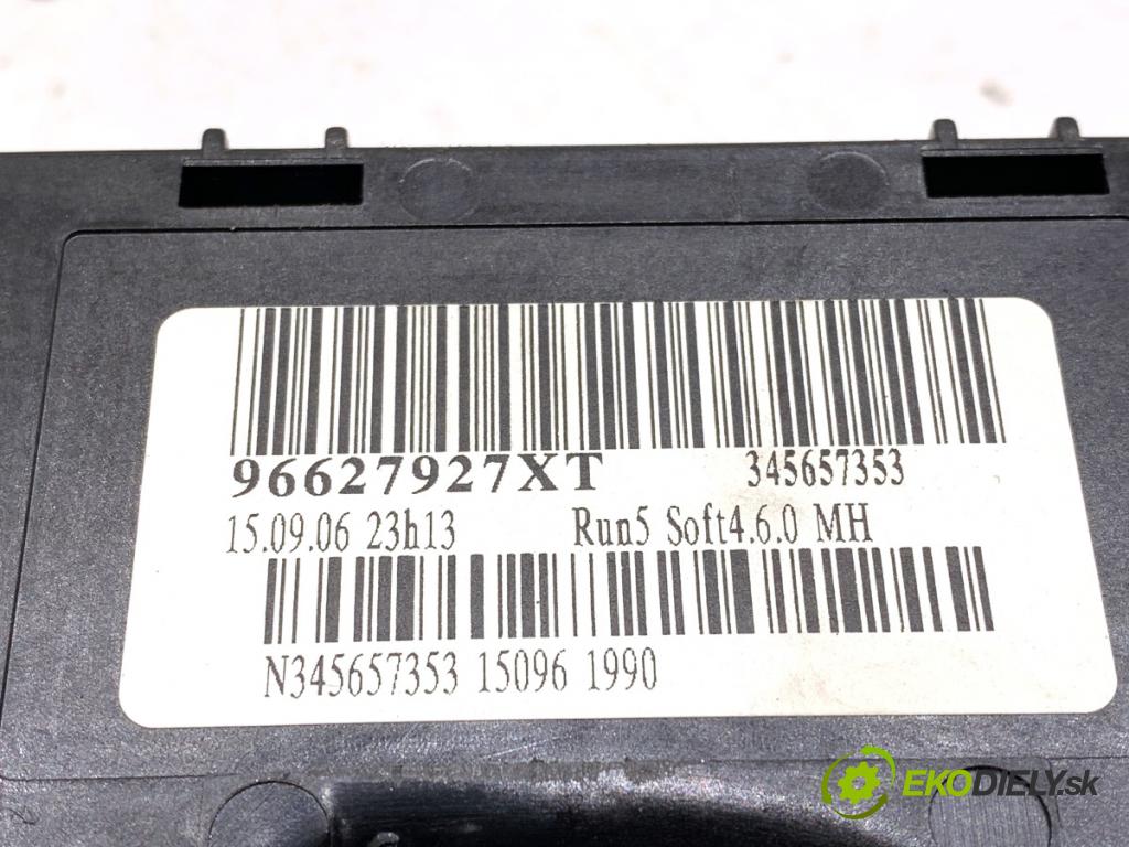 CITROEN C4 I liftback 2006 80 kW 1.6 16V 1587 přepínač kombinovaný 96627927XT (Páčky pod volantem)