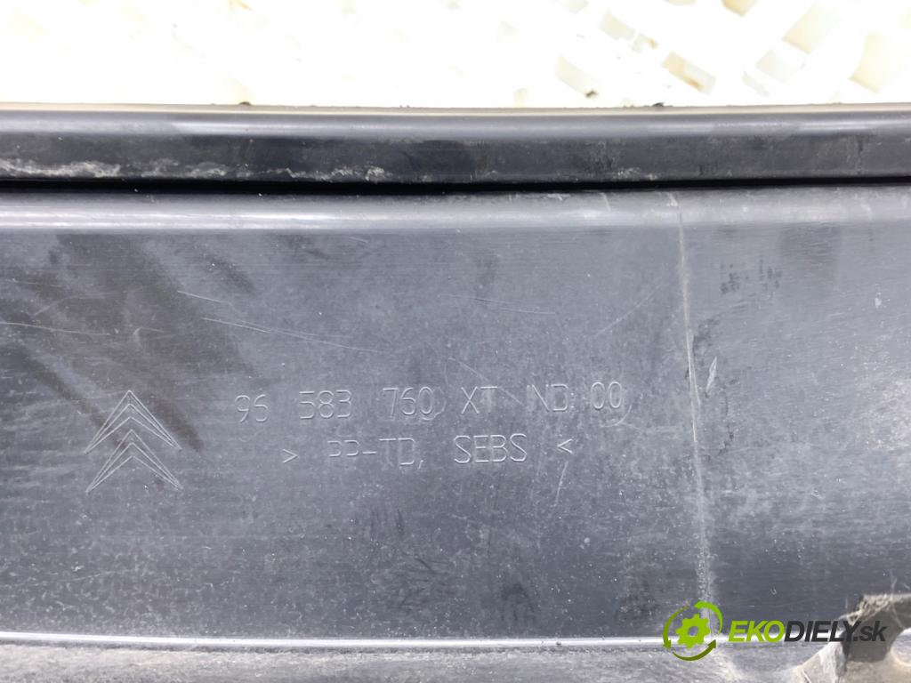 CITROEN C4 I liftback 2006 80 kW 1.6 16V 1587 torpédo plast pod čelní okno 96583760XT (Plast pod čelním sklem)