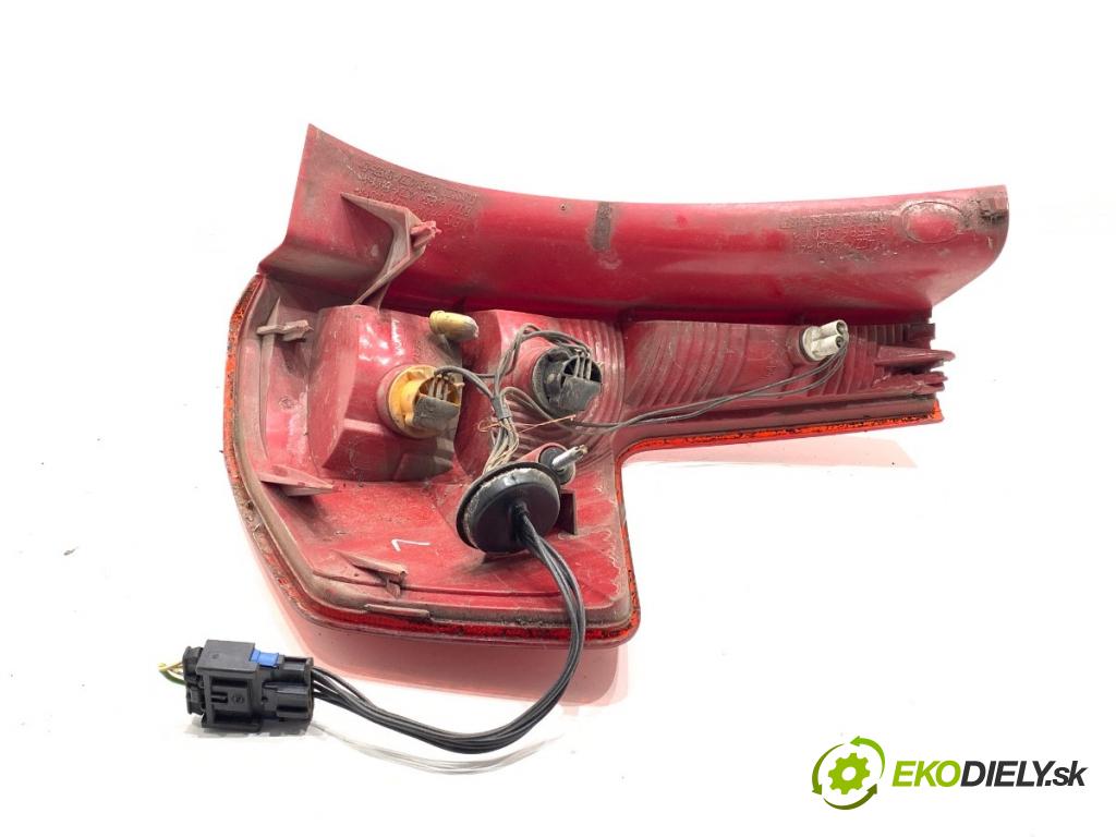CITROEN C4 I liftback 2006 80 kW 1.6 16V 1587 Svetlo ľavy zad 9655864080