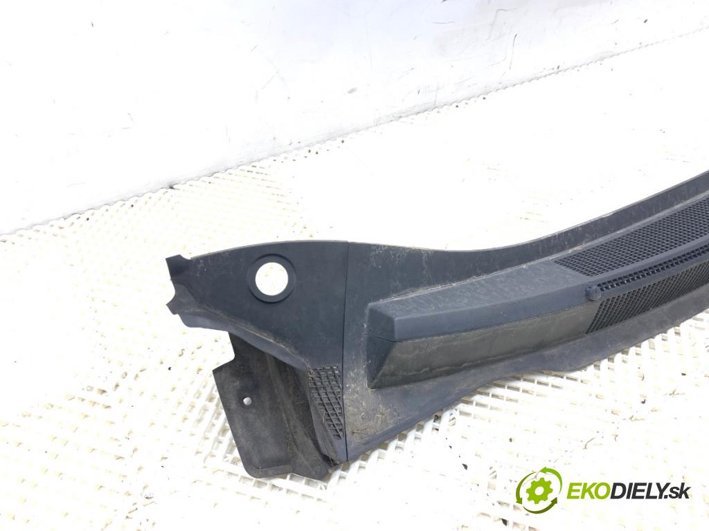 OPEL ZAFIRA B nadwozie wielkoprzestrzenne (MPV) 2006 77 kW 1.6 (M75) 1598 Torpédo, plast pod čelné okno 13142034 (Torpédo (plast pod čelným sklom))