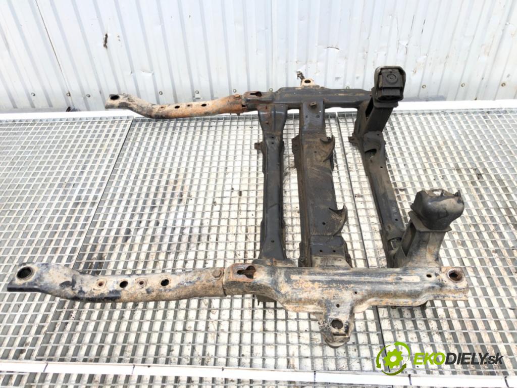 VW CARFTER 30 35 Autobus 2007 120 kW 2.5 TDI 2461 výztuha pod motor A9063301906 (Přední výztuha)