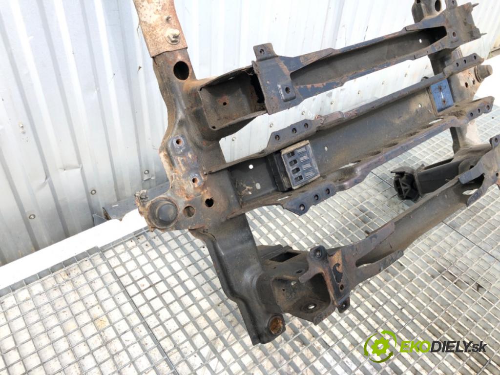 VW CARFTER 30 35 Autobus 2007 120 kW 2.5 TDI 2461 výztuha pod motor A9063301906 (Přední výztuha)
