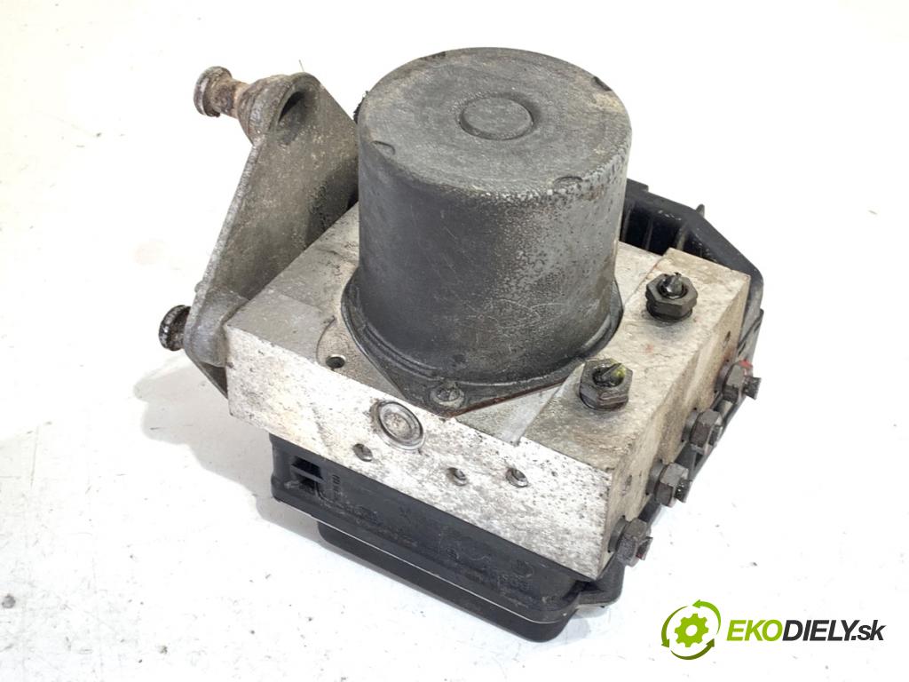 VW CARFTER 30 35 Autobus 2007 120 kW 2.5 TDI 2461 pumpa ABS A0014462589 (Pumpa ABS)