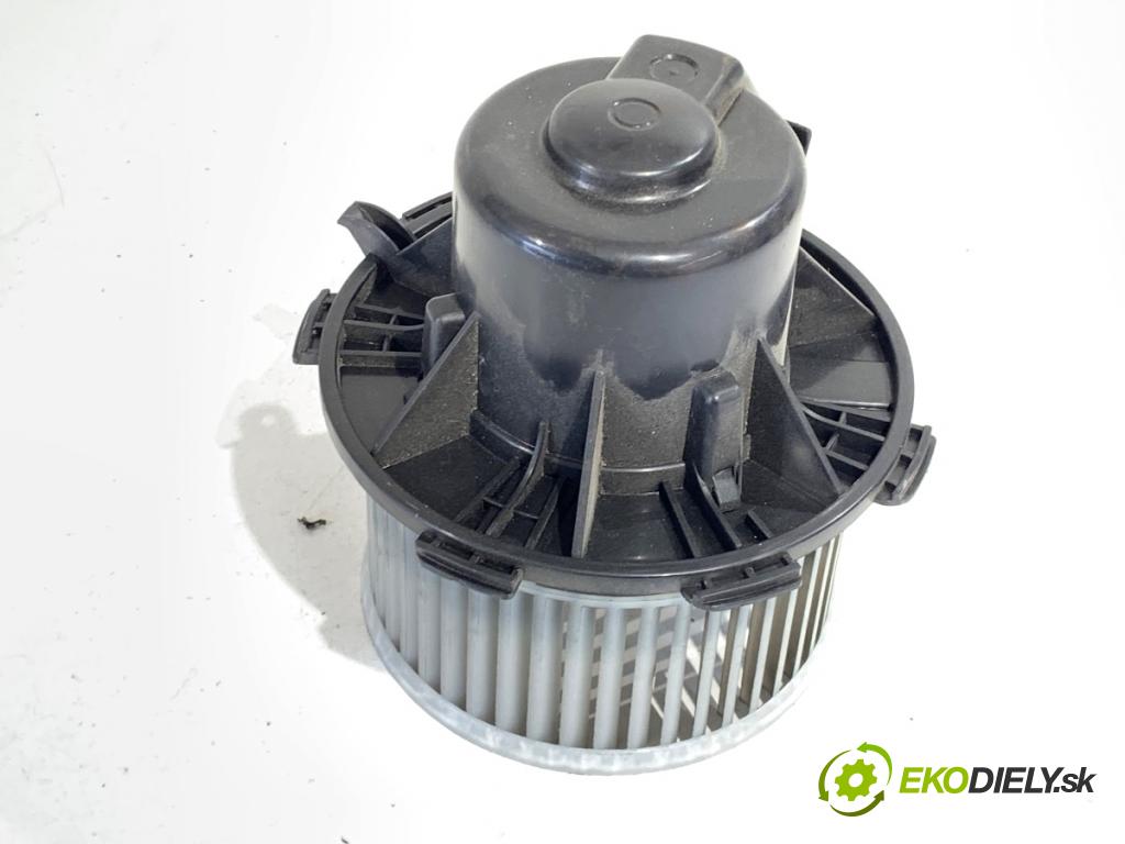 VW CARFTER 30 35 Autobus 2007 120 kW 2.5 TDI 2461 ventilátor kúrenia