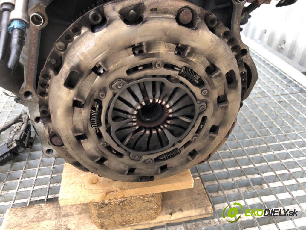 VW CARFTER 30 35 Autobus 2007 120 kW 2.5 TDI 2461 Motor KOMPLETNÍ: