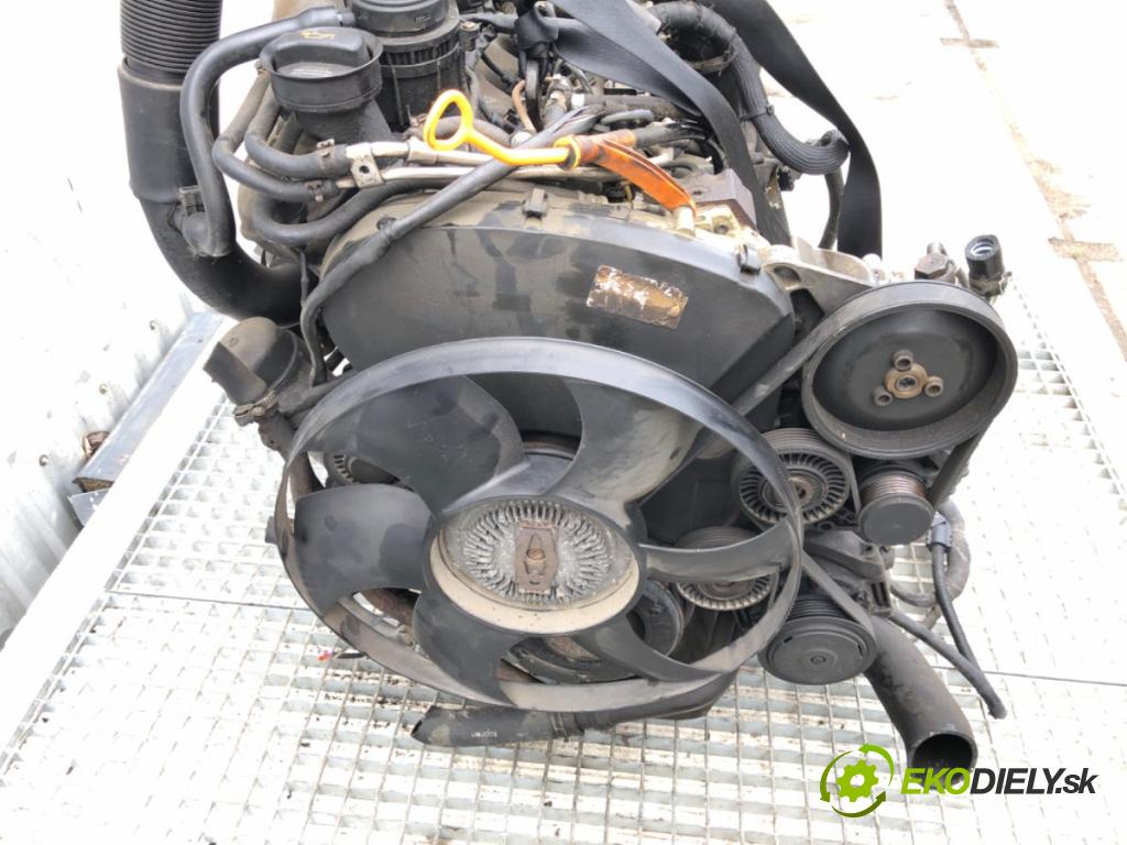VW CARFTER 30 35 Autobus 2007 120 kW 2.5 TDI 2461 Motor KOMPLETNÍ: