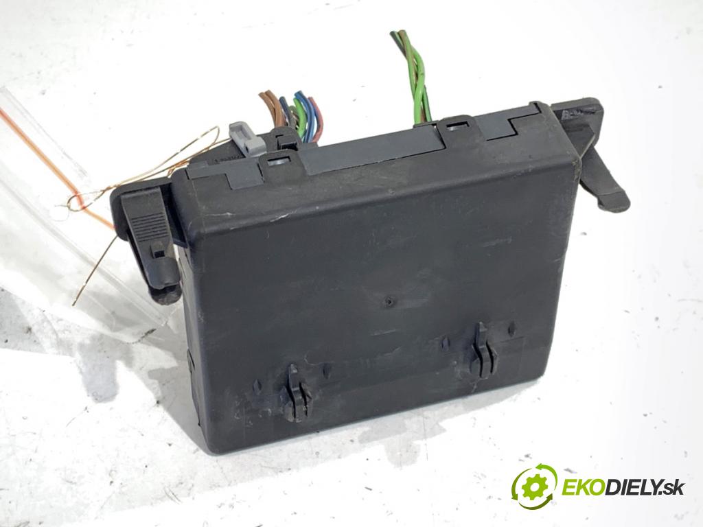 VW CARFTER 30 35 Autobus 2007 120 kW 2.5 TDI 2461 Modul Dvere A9068204026