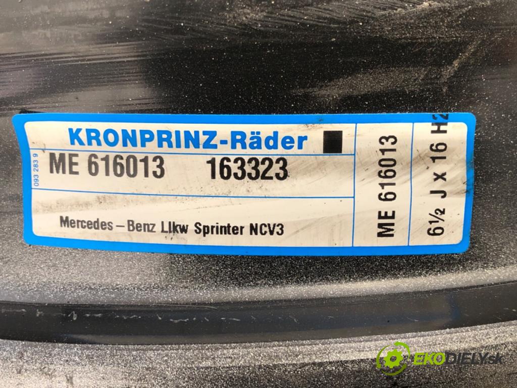 VW CARFTER 30 35 Autobus 2007 120 kW 2.5 TDI 2461 disk (OCEL 16 6,5J