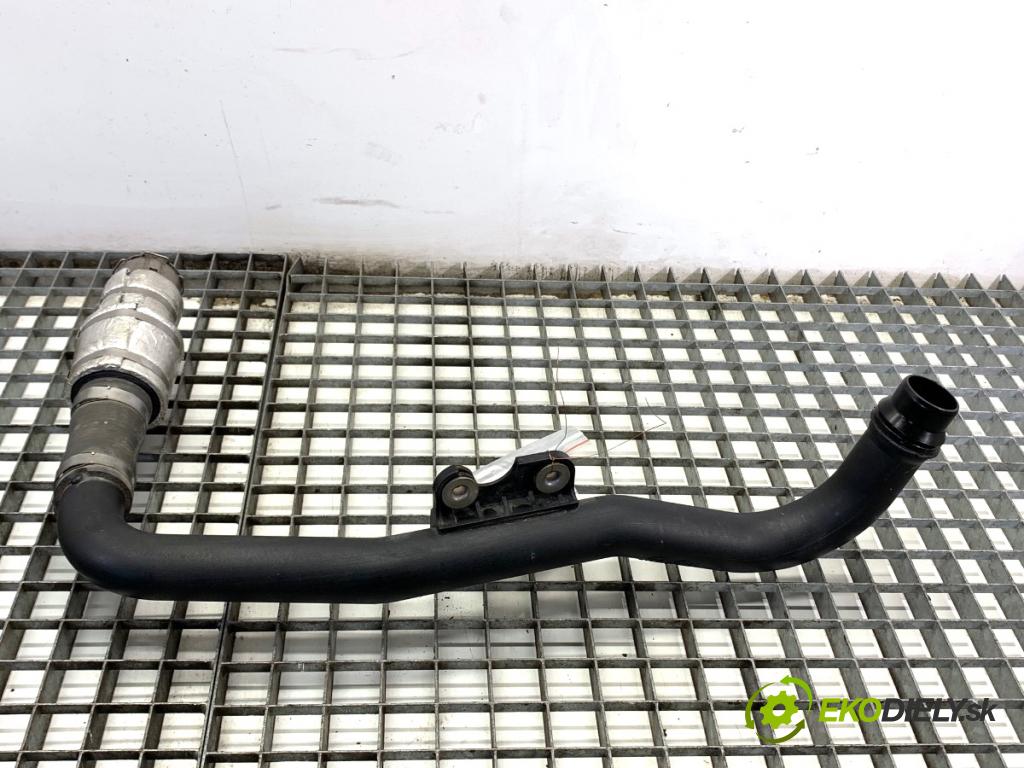 HYUNDAI i30 Kombi 2023 88 kW 1.0 T-GDI 998 Rúra turba 28283-07600