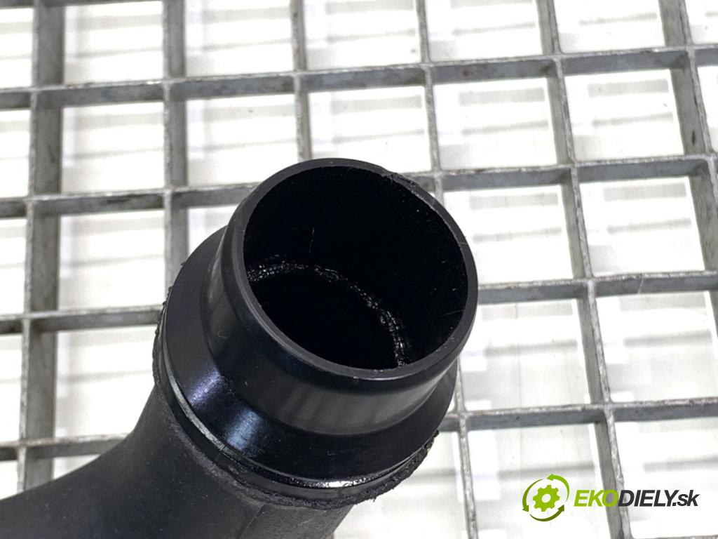 HYUNDAI i30 Kombi 2023 88 kW 1.0 T-GDI 998 Rúra turba 28283-07600