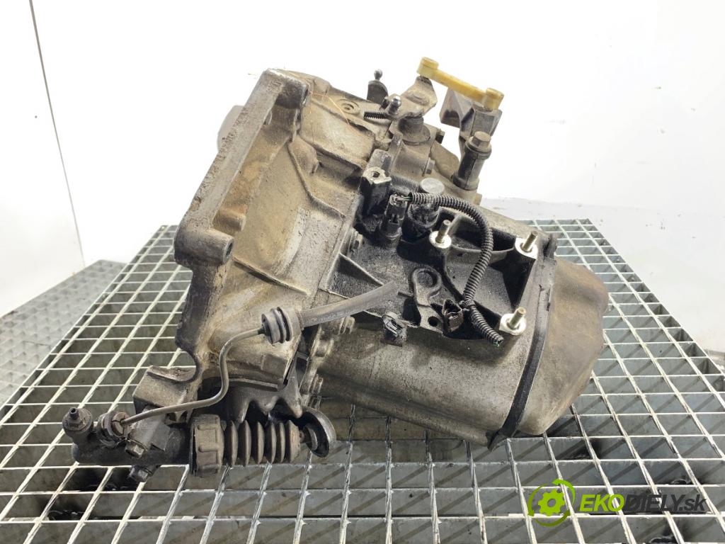 CITROEN C4 I liftback 2006 65 kW 1.4 16V 1360 převodovka 20CQ15 (Převodovka)