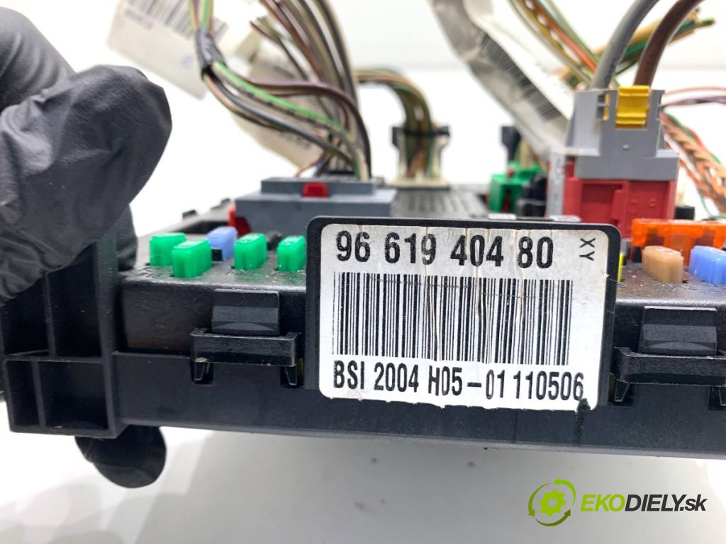CITROEN C4 I liftback 2006 65 kW 1.4 16V 1360 Modul BSI 9661940480 (Poistková skrinka)