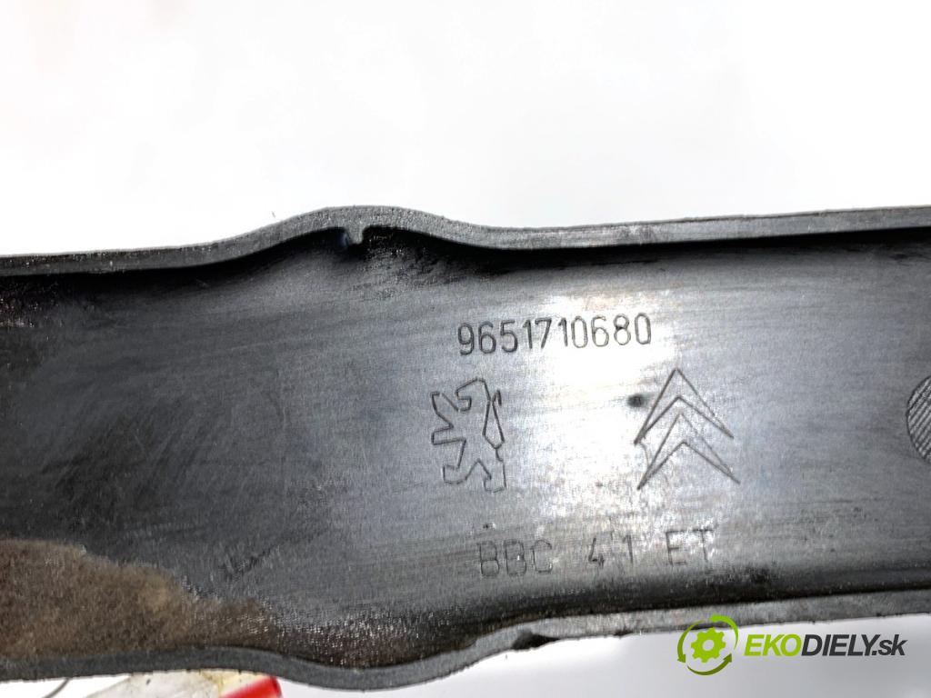 CITROEN C4 I liftback 2006 65 kW 1.4 16V 1360 Cievka zapaľovacia 9651710680 (Zapaľovacia cievka)