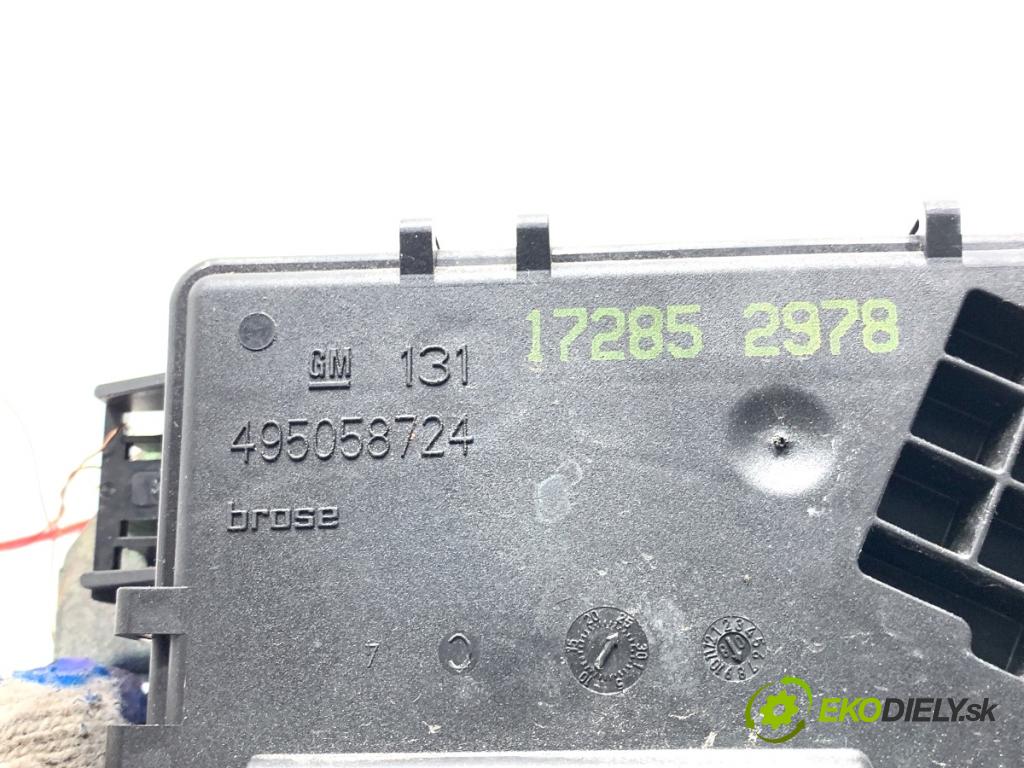 OPEL ASTRA H liftback 2008 66 kW 1.4 (L48) 1364 zámok dverí zad 13117285