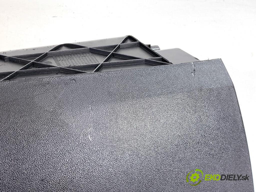 FIAT GRANDE PUNTO liftback 2006 57 kW 1.4 LPG 1368 Priehradka, kastlík spolujazdca 735386347 (Priehradka (kastlík))
