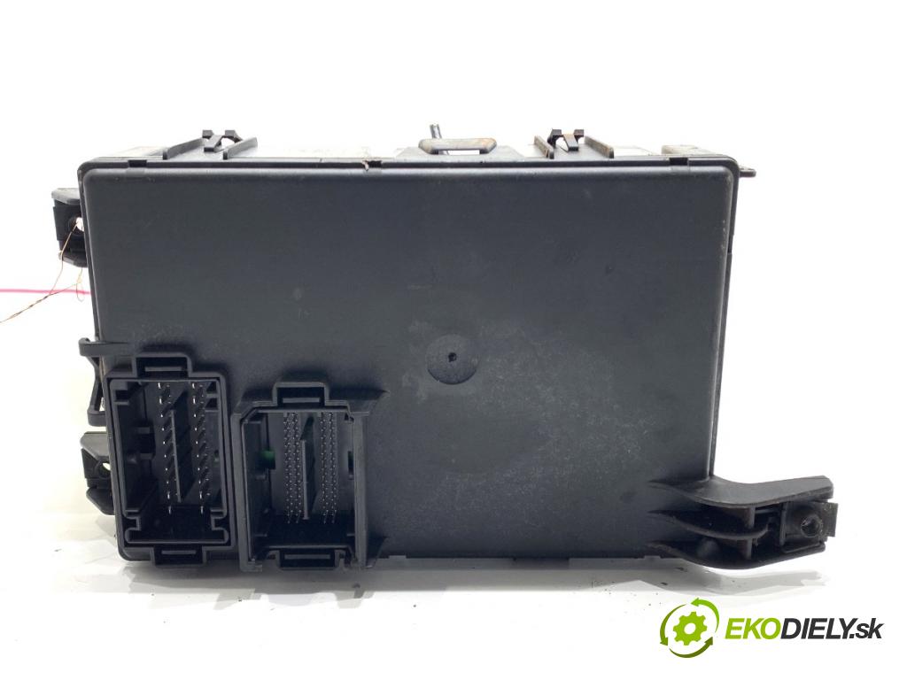 FIAT GRANDE PUNTO liftback 2006 57 kW 1.4 LPG 1368 Modul BSI 00517954290 (Poistková skrinka)
