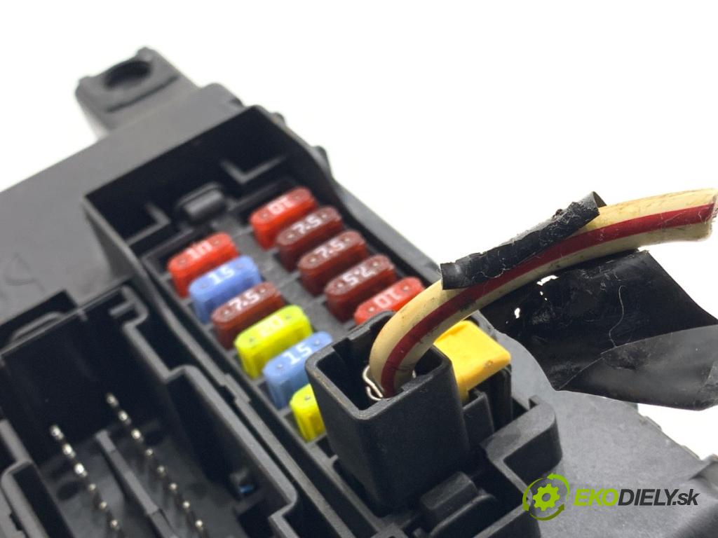 FIAT GRANDE PUNTO liftback 2006 57 kW 1.4 LPG 1368 Modul BSI 00517954290 (Poistková skrinka)