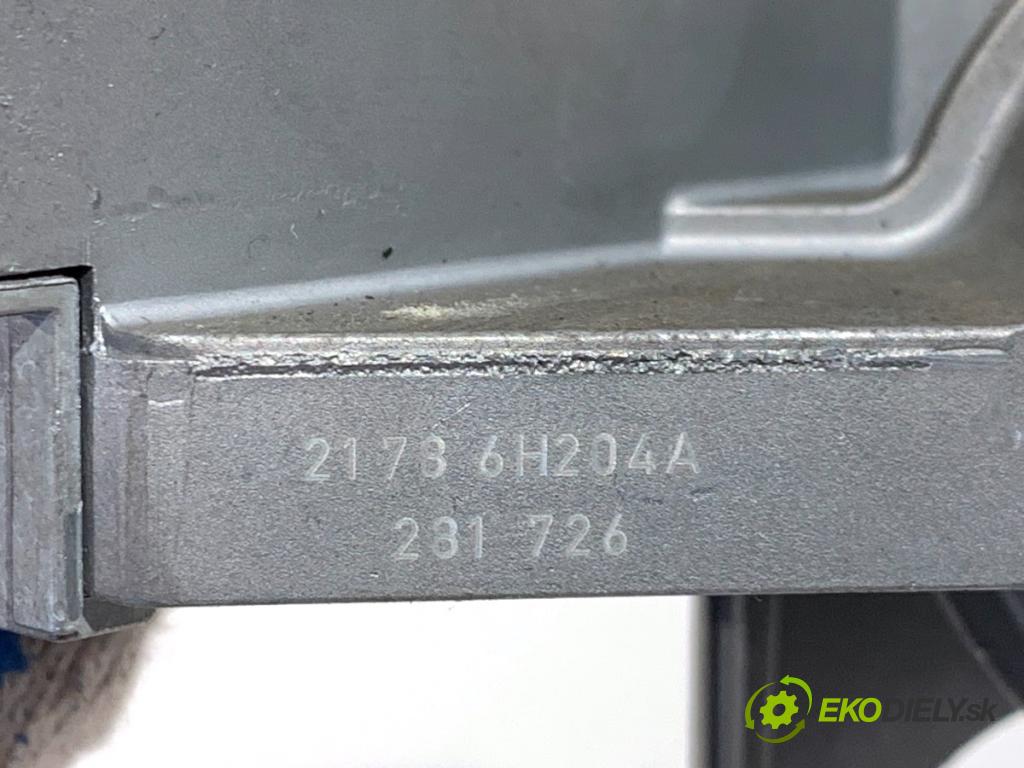 OPEL ZAFIRA B Nadwozie pełne/minivan 2006 110 kW 1.9 CDTI VAN (M75) 1910 spinačka 2421430 (Spínacia skrinka)
