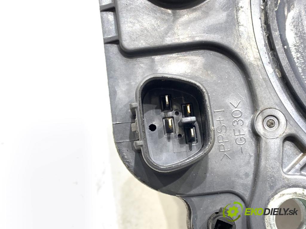 TOYOTA AURIS II Kombi 2017 73 kW 1.8 Hybrid (ZWE186_) 1798 Pumpa vody (Vodná pumpa)