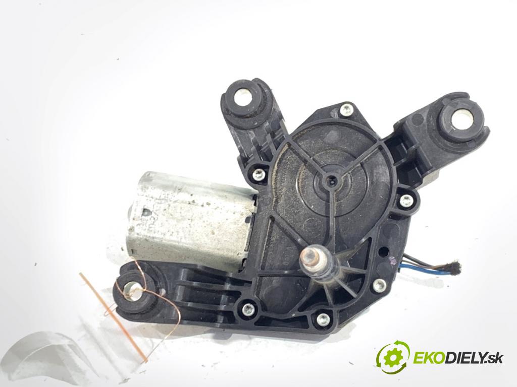 OPEL CORSA D liftback 2007 55 kW 1.3 CDTI (L08, L68) 1248 motor stěračů zadní část 13163029