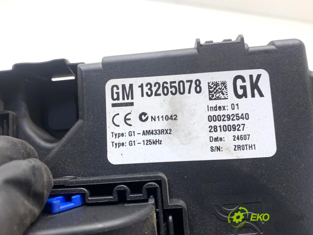 OPEL CORSA D liftback 2007 55 kW 1.3 CDTI (L08, L68) 1248 Modul BSI 13265078 (Poistková skrinka)
