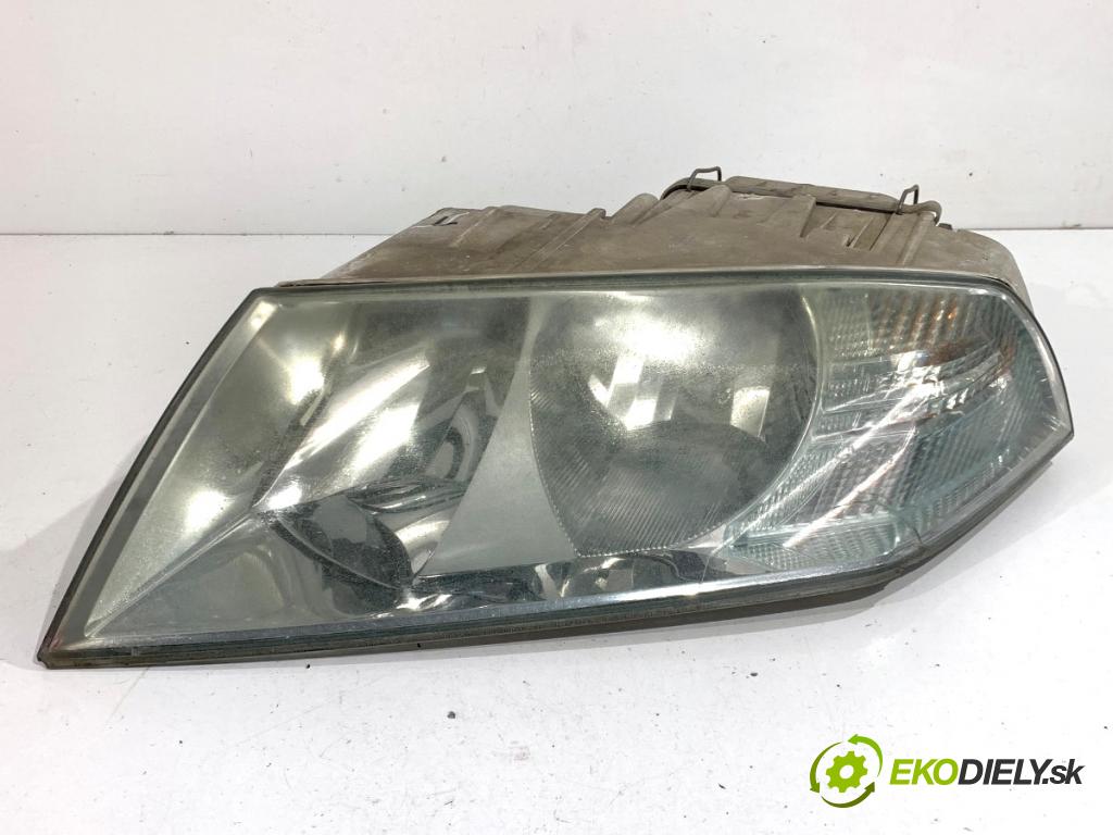 SKODA OCTAVIA II Kombi 2007 77 kW 1.9 TDI 1896 světlomet levý přední část 