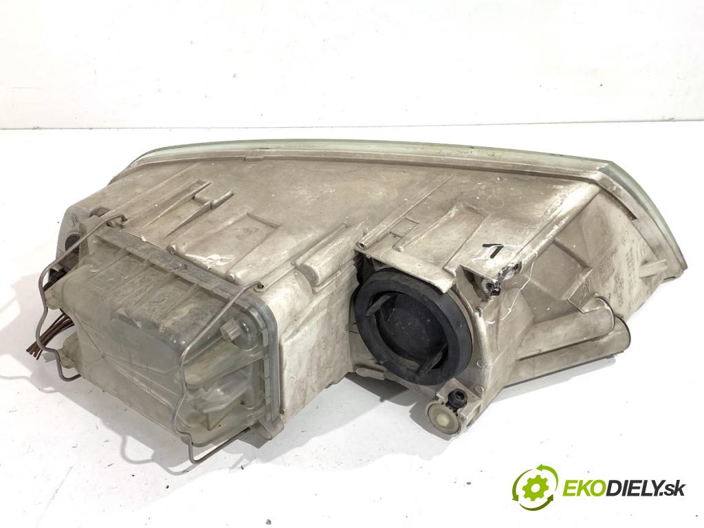 SKODA OCTAVIA II Kombi 2007 77 kW 1.9 TDI 1896 Svetlomet ľavy predný