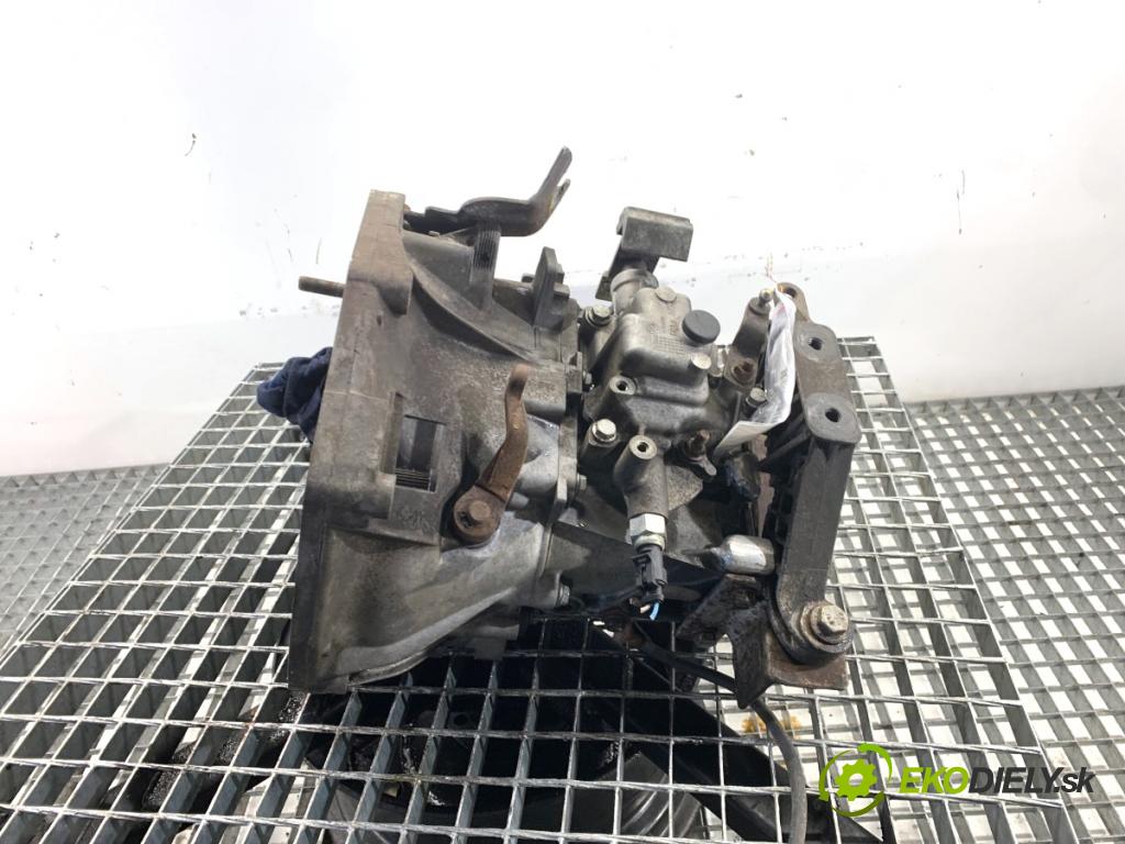 FIAT GRANDE PUNTO liftback 2006 57 kW 1.4 LPG 1368 převodovka  (Převodovka)