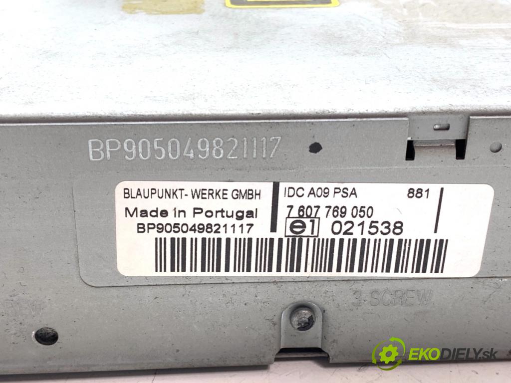 PEUGEOT 307 CC kabriolet 2004 100 kW 2.0 16V 1997 Menič CD 7607769050 (CD menič)