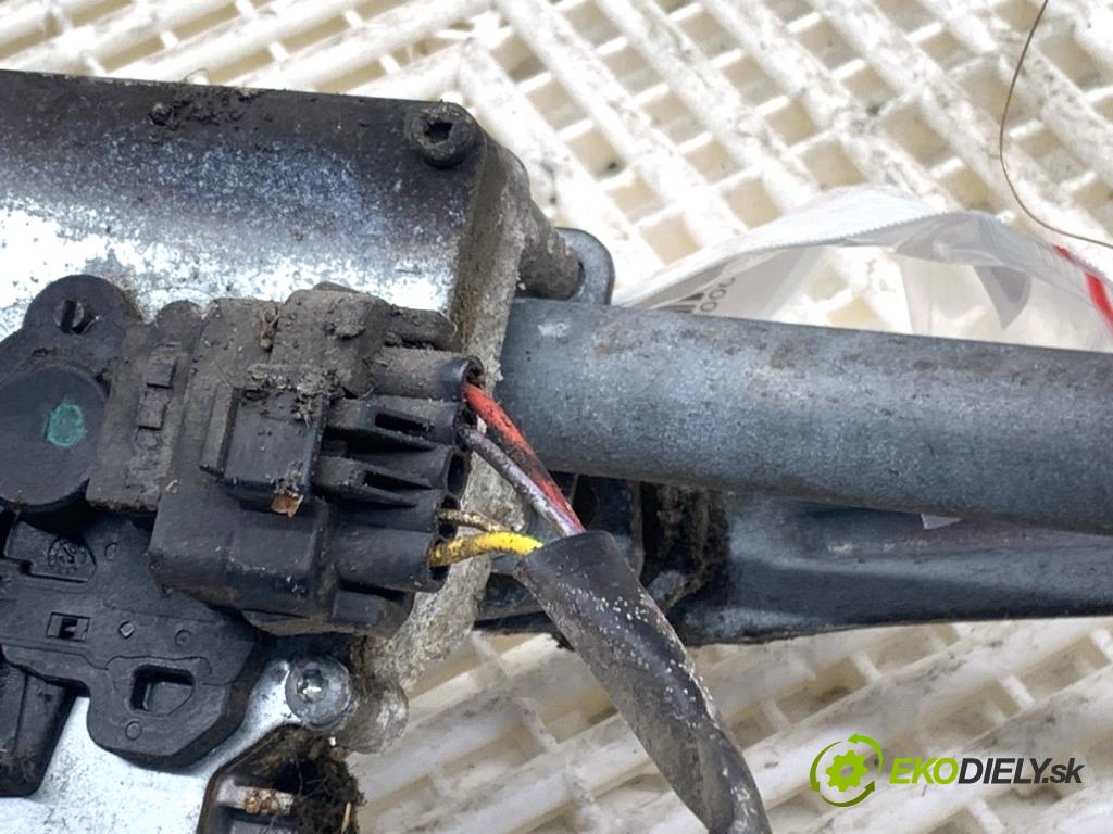 PEUGEOT 307 CC kabriolet 2004 100 kW 2.0 16V 1997 Mechanizmus stieračov predný 404.638 (Motorček stieračov predný)
