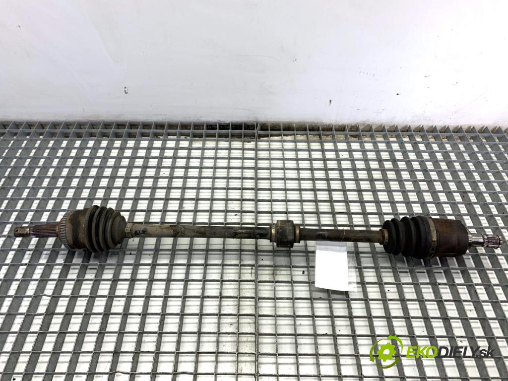 KIA RIO II liftback 2006 71 kW 1.4 16V 1399 Poloos pravy predný 