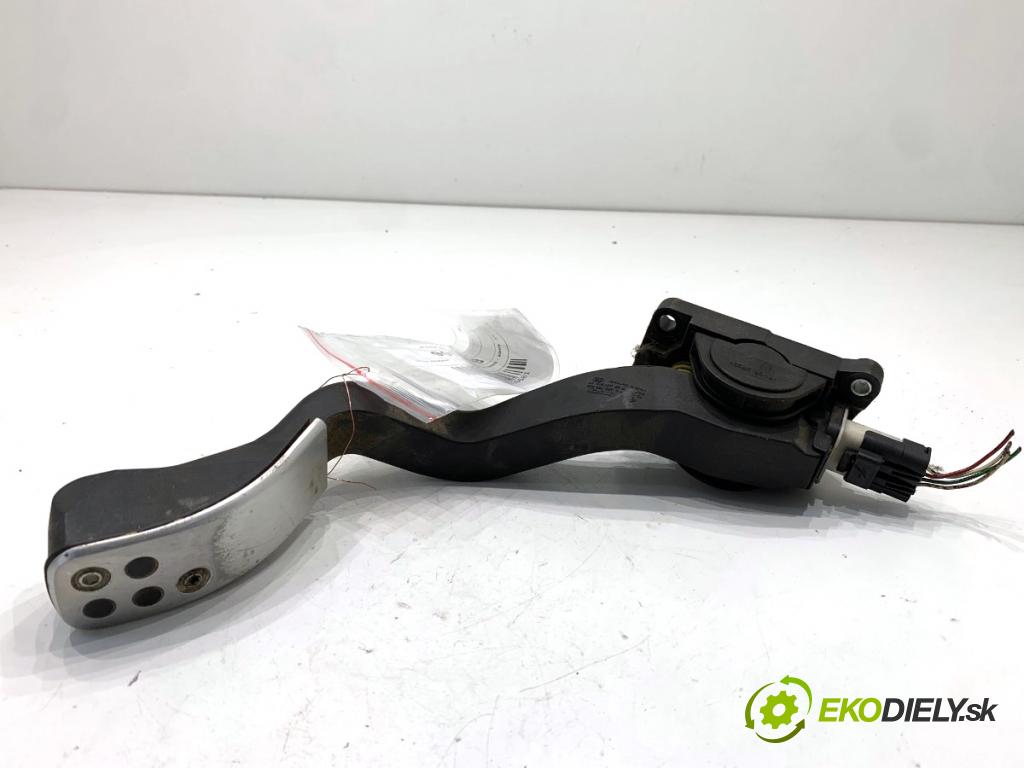 PEUGEOT 307 CC kabriolet 2004 100 kW 2.0 16V 1997 Potenciometer plynu 9647781377 (Potenciometer plynového pedálu)