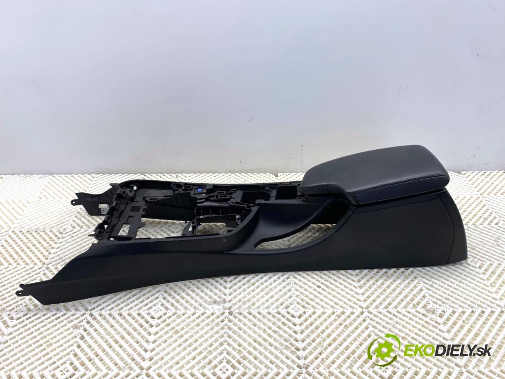 BMW F30 sedan 2015 110 kW 318 d 1995 Tunel stredový opierka