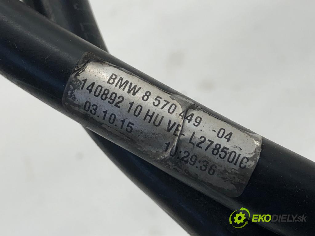 BMW F30 sedan 2015 110 kW 318 d 1995 Rúrka prevodovky 8570449