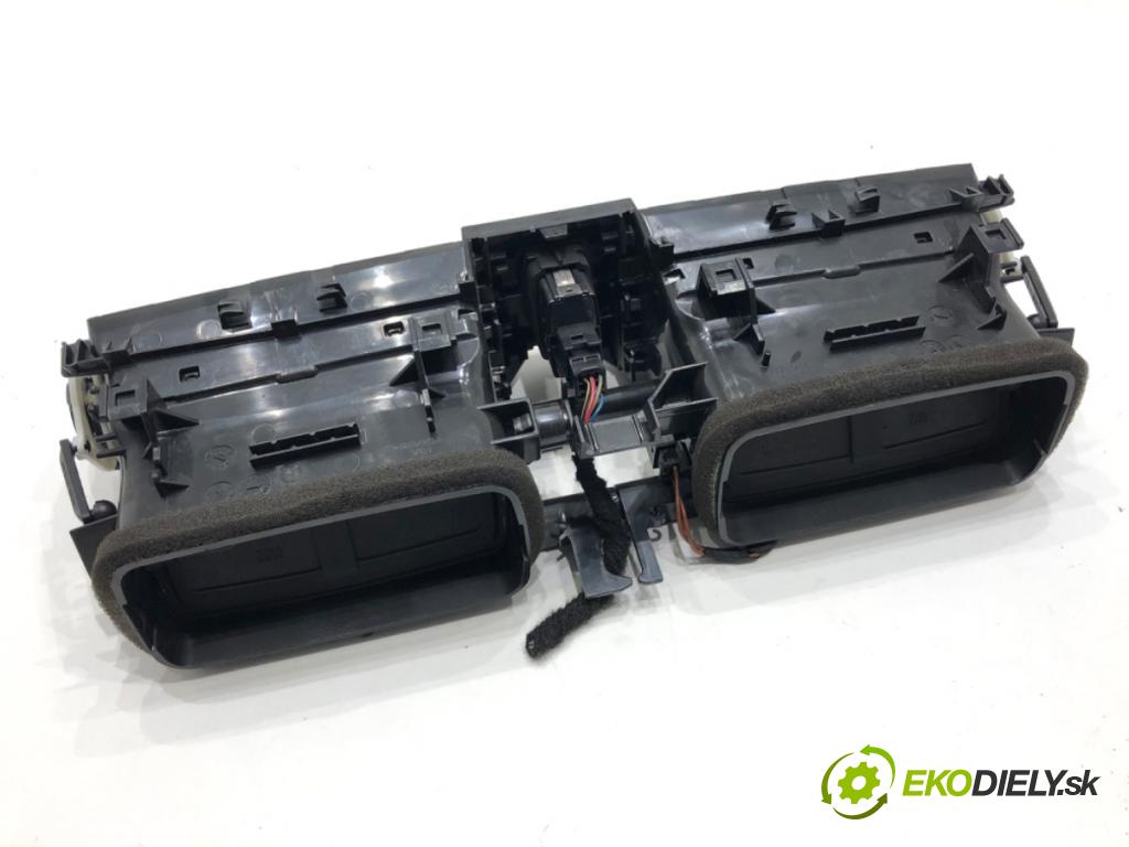 BMW F30 sedan 2015 110 kW 318 d 1995 Mriežky kúrenia predný 9347435