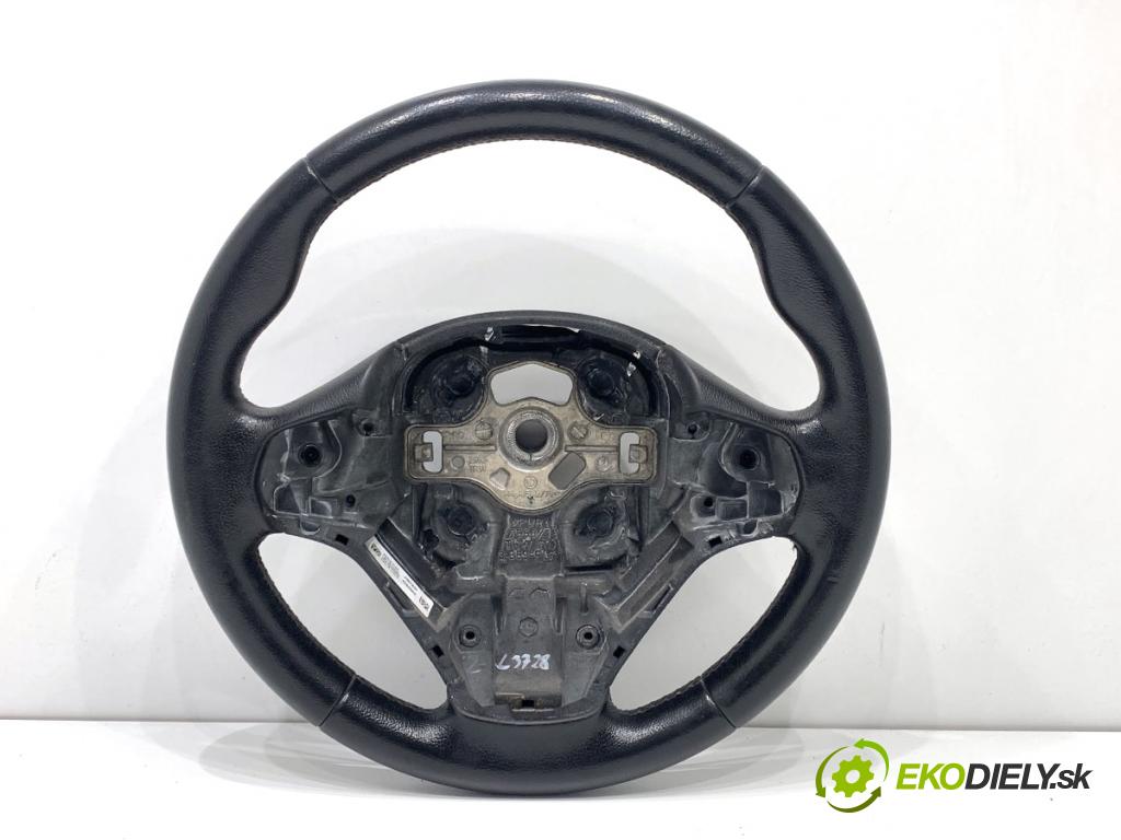 BMW F30 sedan 2015 110 kW 318 d 1995 Volant 6791314 (Volant)
