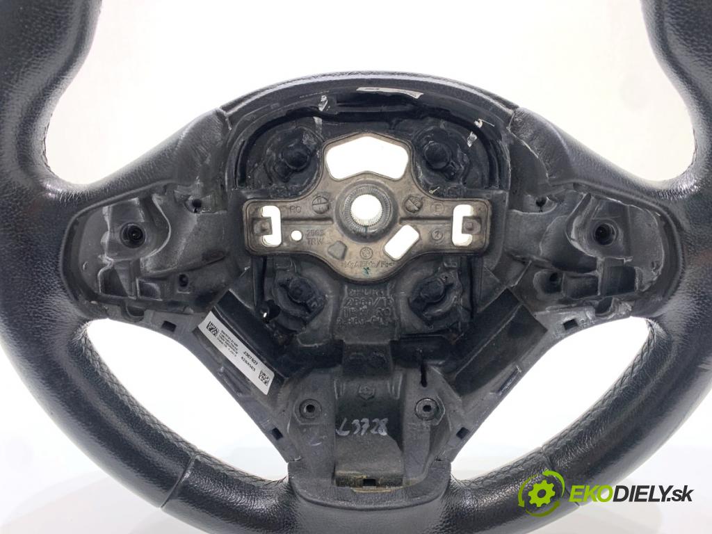BMW F30 sedan 2015 110 kW 318 d 1995 Volant 6791314 (Volant)