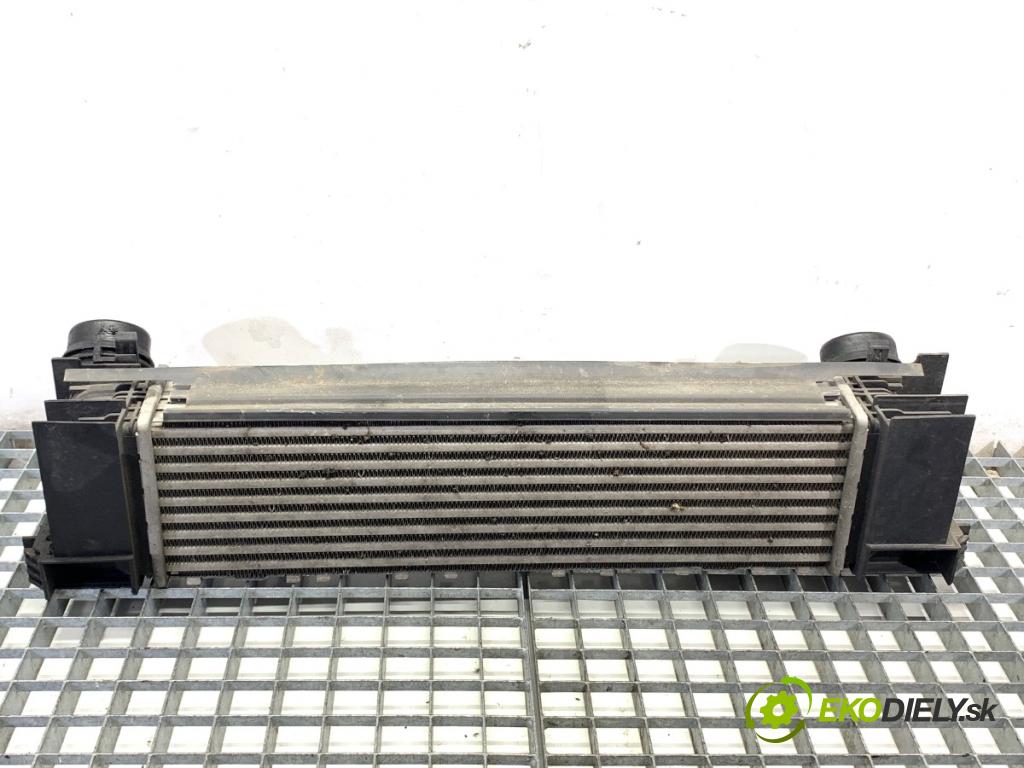 BMW F30 sedan 2015 110 kW 318 d 1995 intercooler  (Intercooler (chladič stlačeného vzduchu))