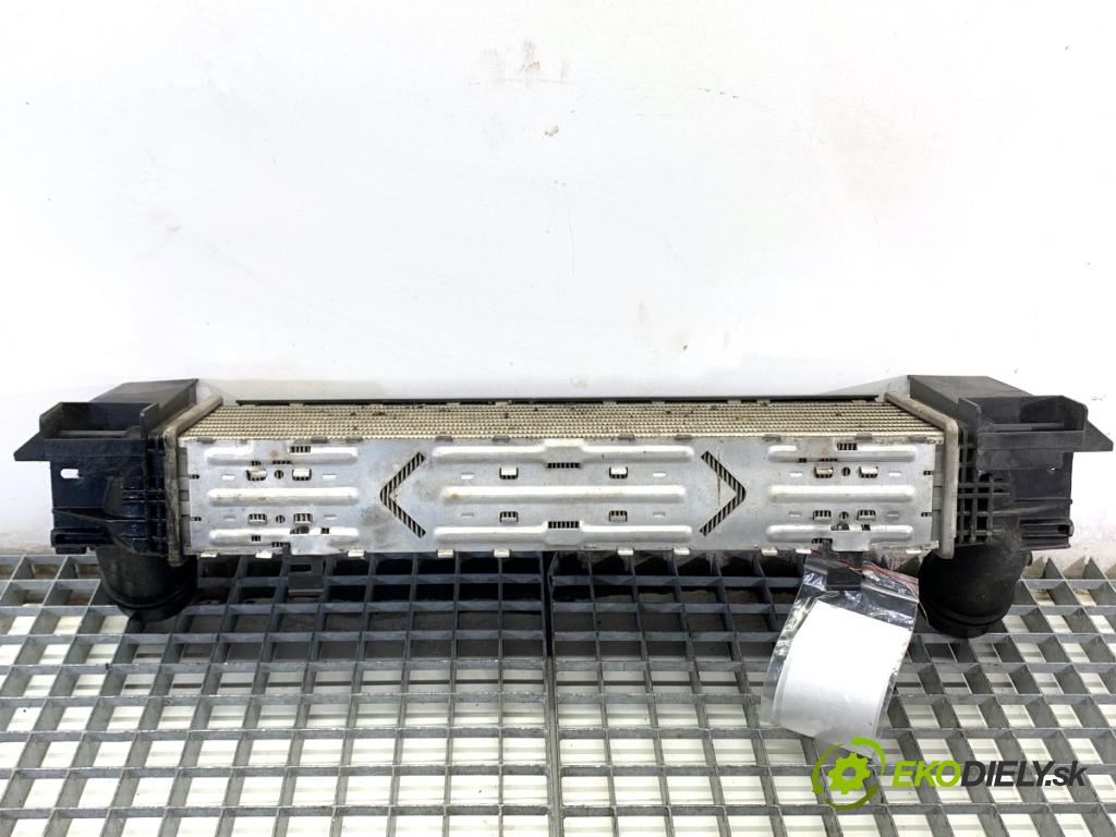 BMW F30 sedan 2015 110 kW 318 d 1995 intercooler  (Intercooler (chladič stlačeného vzduchu))
