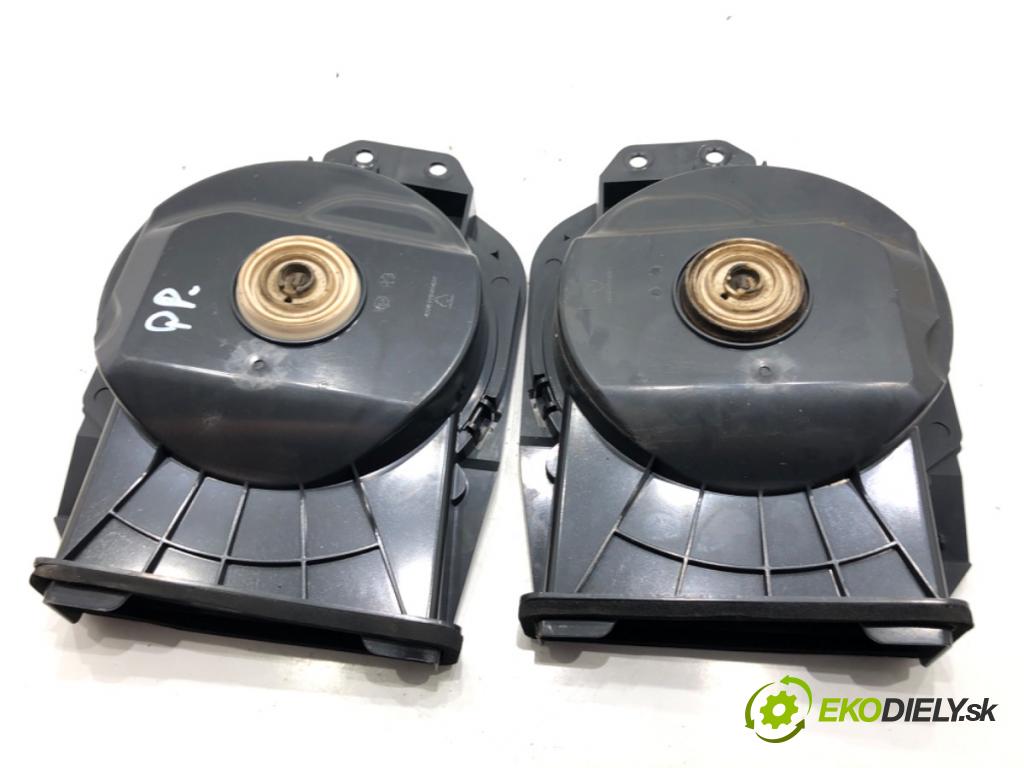 BMW F30 sedan 2015 110 kW 318 d 1995 reproduktory 9210147 9288769