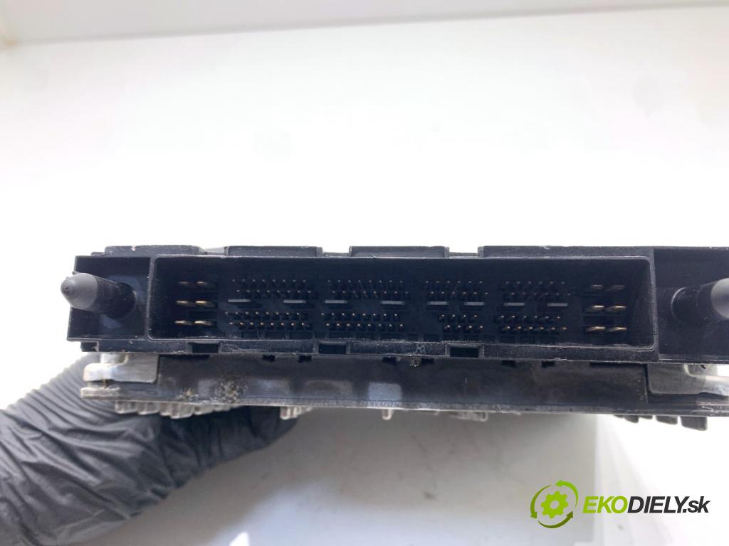 VOLVO V70 II Kombi 2000 103 kW 2.5 TDI 2460 riadiaca jednotka Motor 0281001776 (Riadiaca jednotka)